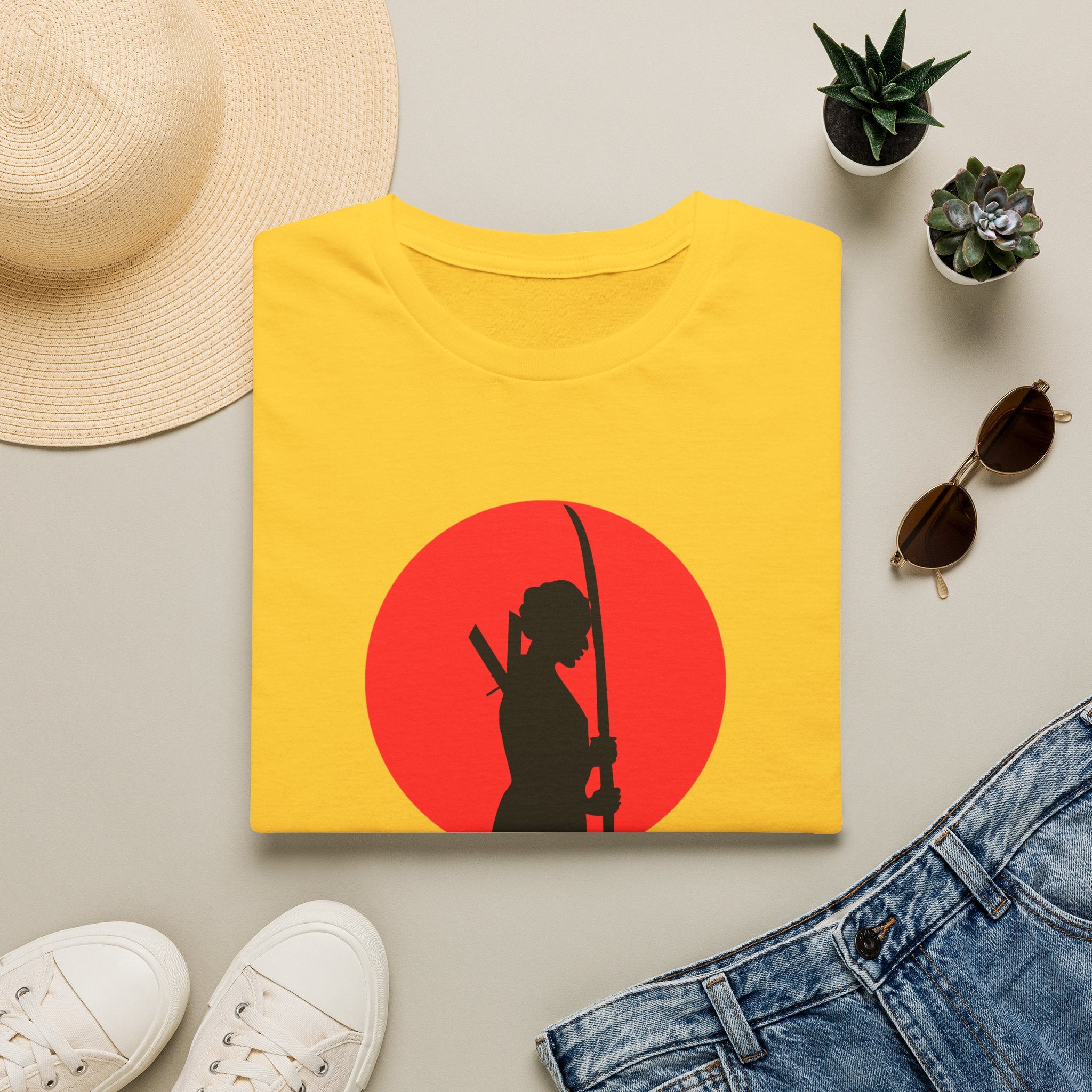 Samuray Silüetli Kırmızı Güneş ve Japon Kılıcı Grafikli Tişört
